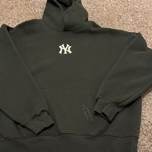 MLB YANKEES HOODIE